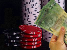 pokermarker och sedlar