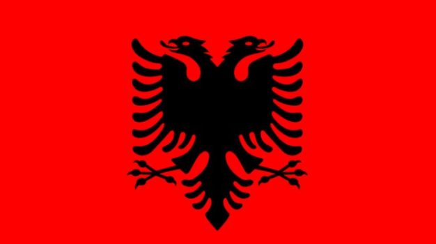 albanien flagga